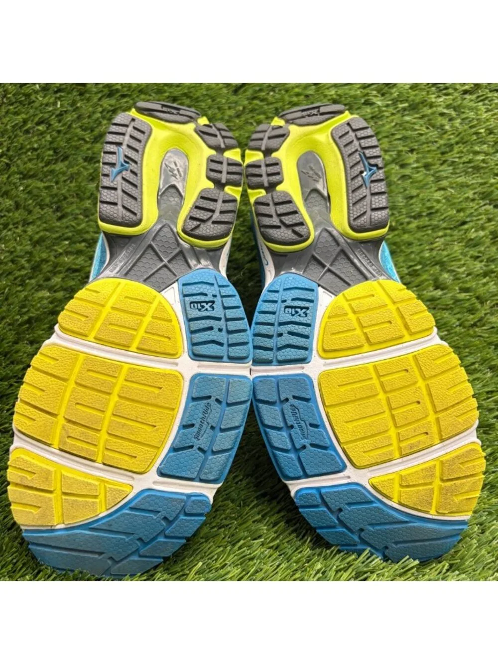 Mizuno Wave Sayonara 3 Womens Size 7 Blue Yellow Athletic Running Shoes Sneakers